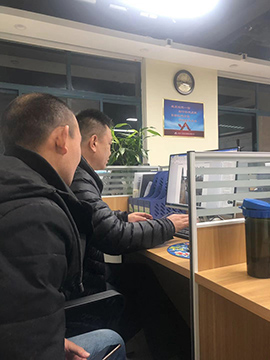 礦用空壓機在線監(jiān)控系統(tǒng) 廣眾技術人員加班做方案