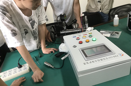 ZBK380型空壓機(jī)斷油保護(hù)裝置測(cè)試壓力中