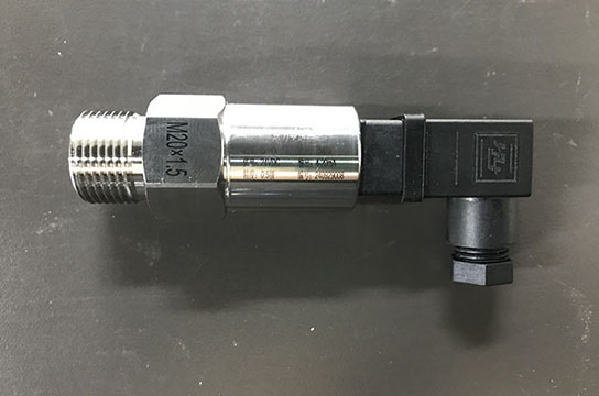 空壓機(jī)斷油保護(hù)裝置中油壓傳感器具備重要作用